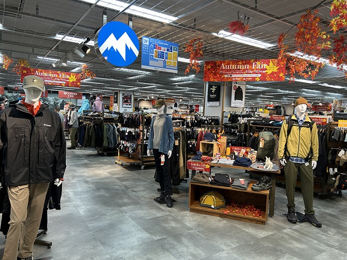 石井スポーツ ヨドバシさいたま新都心駅前店