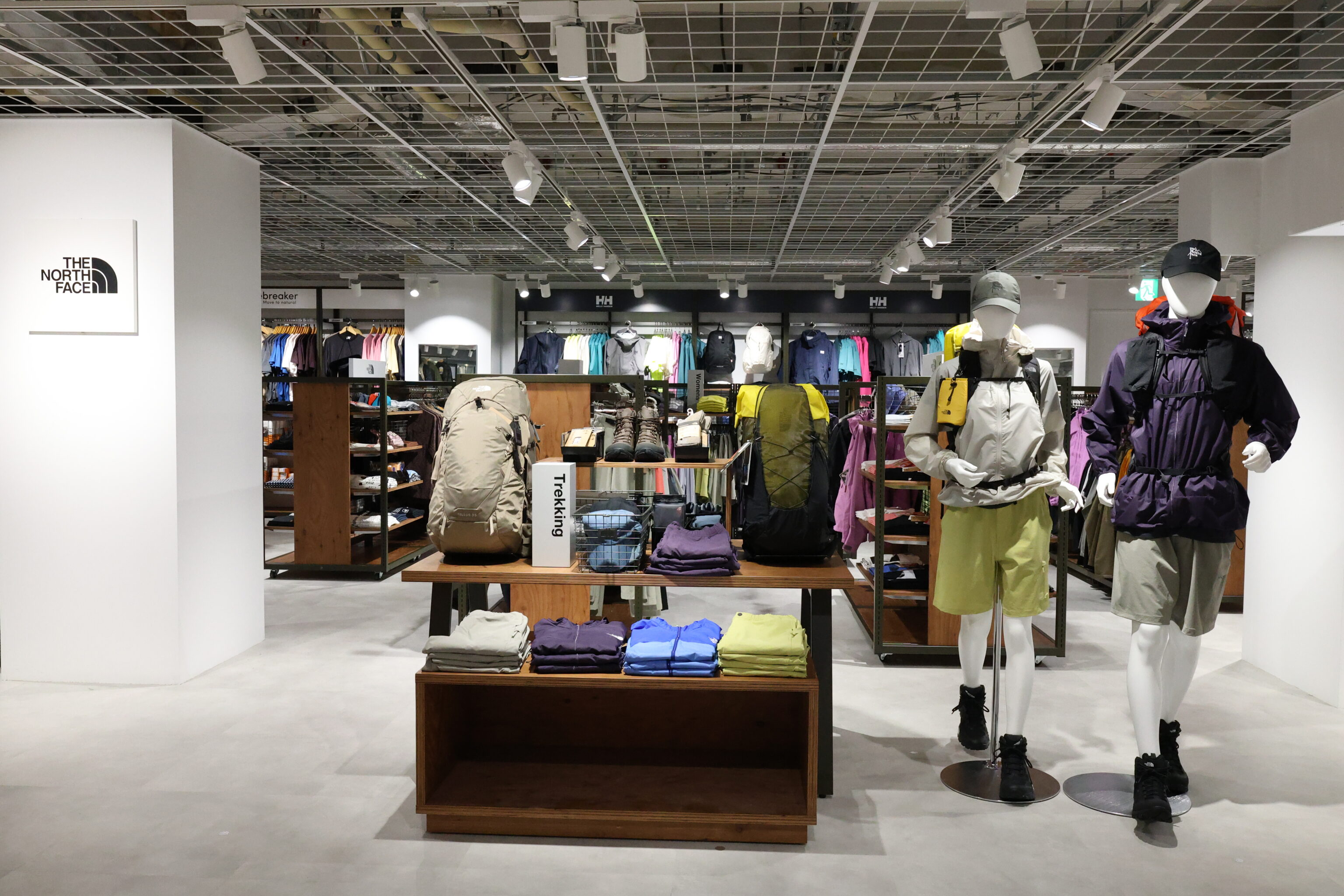 石井スポーツ ヨドバシ池袋店